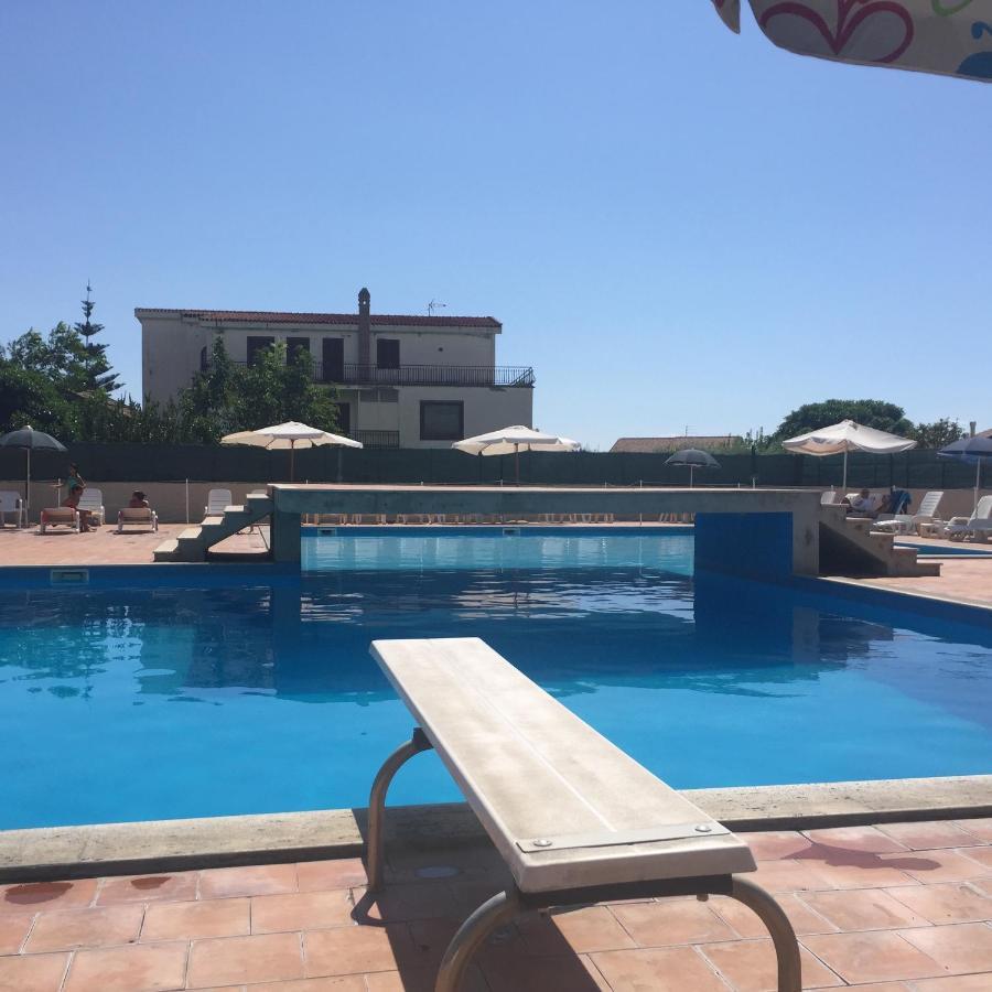 Elegant Apartment In Residence With Pool Acireale Eksteriør billede