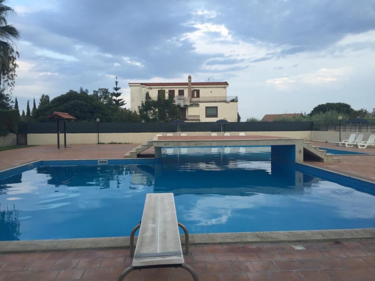 Elegant Apartment In Residence With Pool Acireale Eksteriør billede