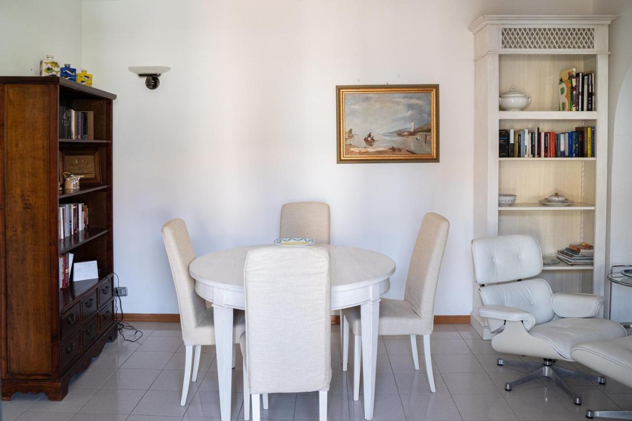Elegant Apartment In Residence With Pool Acireale Eksteriør billede
